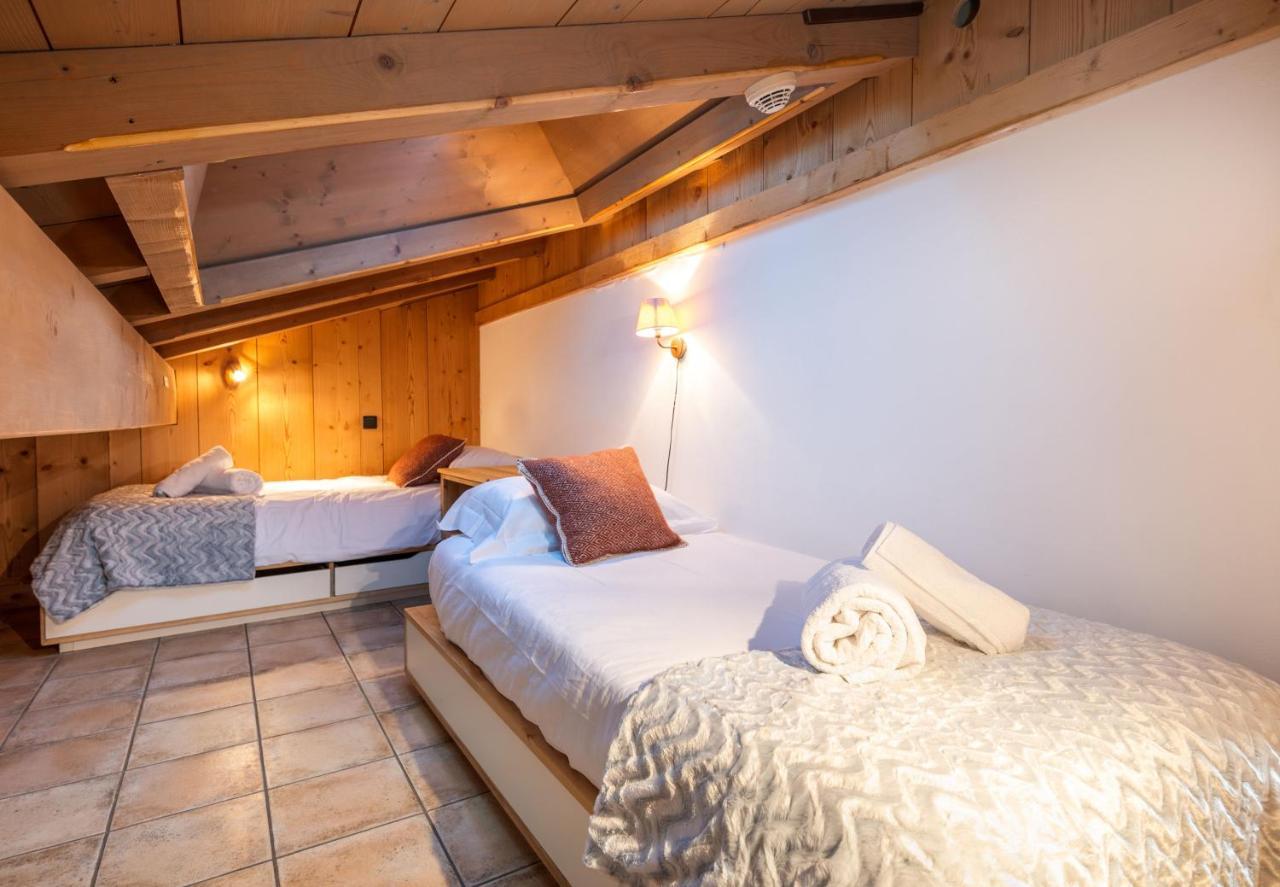 Yeti Lodge Rooms アルジェンティエール エクステリア 写真